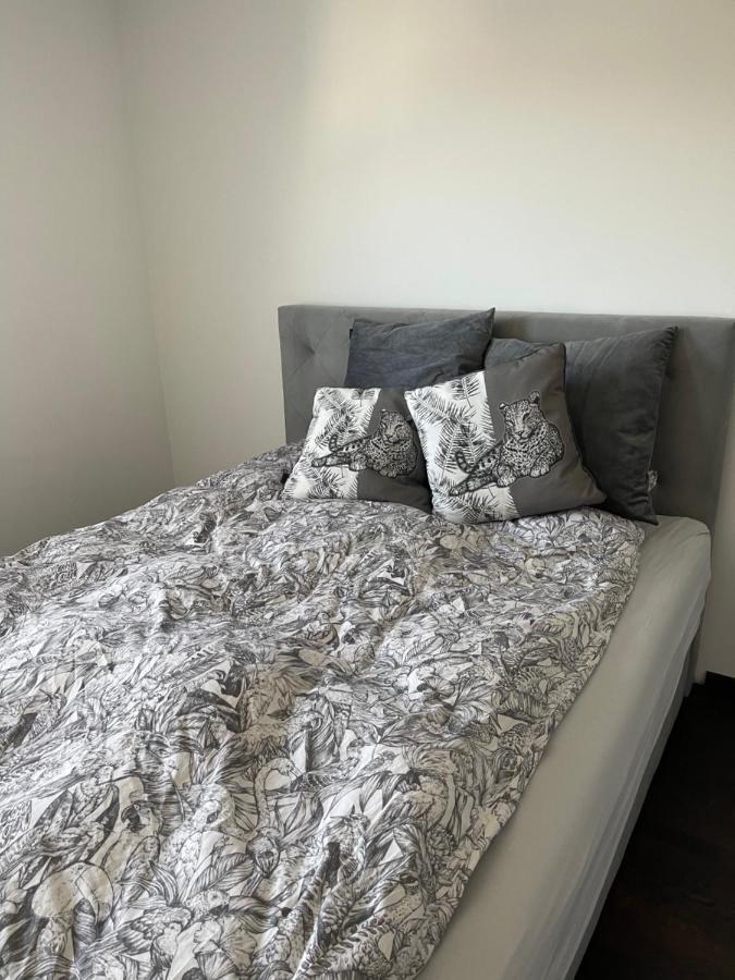 Gemuetliche Villa Am Waldrand In Taunusstein Kültér fotó